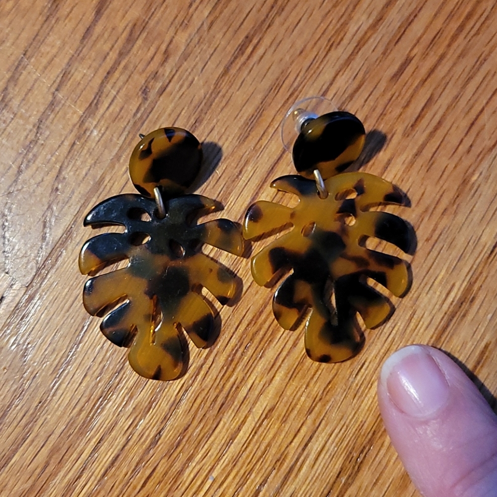 Jcrew Factory Tortise Palm Leaf earrings